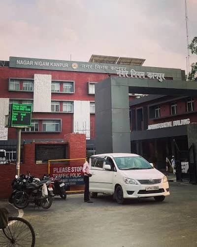 कानपुर नगर निगम में अधिकारों की जंग: मेयर ने पलटे नगर आयुक्त के तीन फैसले, नगर आयुक्त बोले- शासन के निर्णय नहीं बदले जा सकते